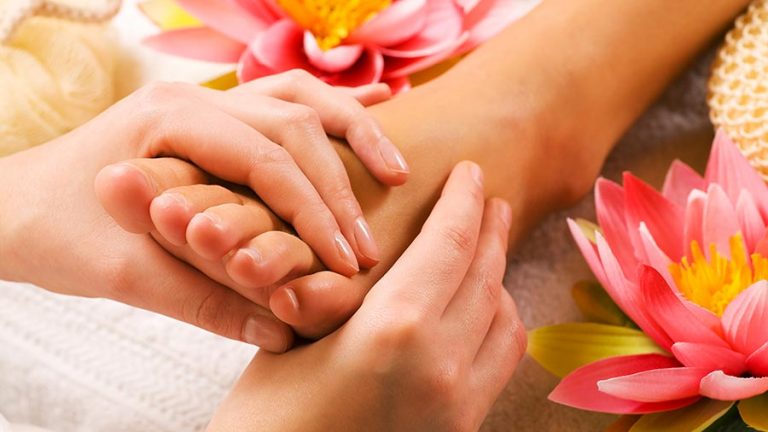 benefici riflessologia plantare