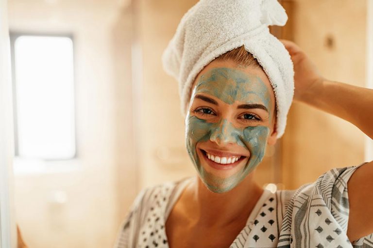 maschera viso argilla